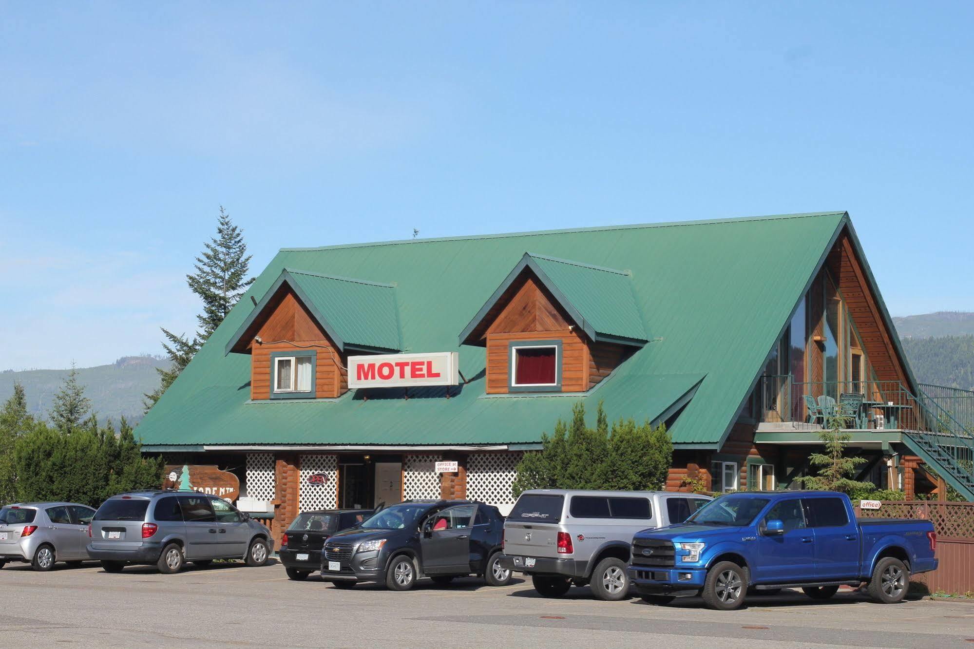 Jade Mountain Motel Chase エクステリア 写真